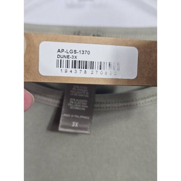 Skims long sleeved tee Nwt - Picture 7 of 10